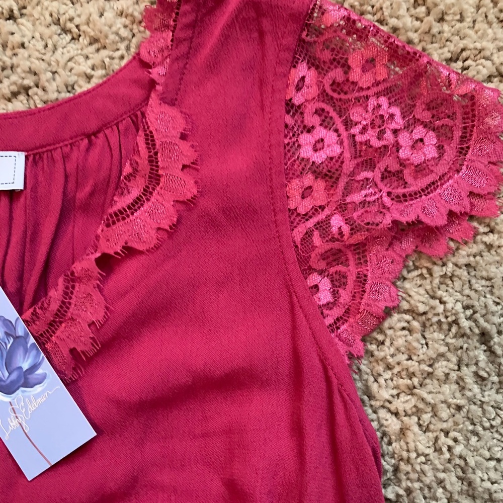Scallop Sleeve Top π - Picture 4 of 6